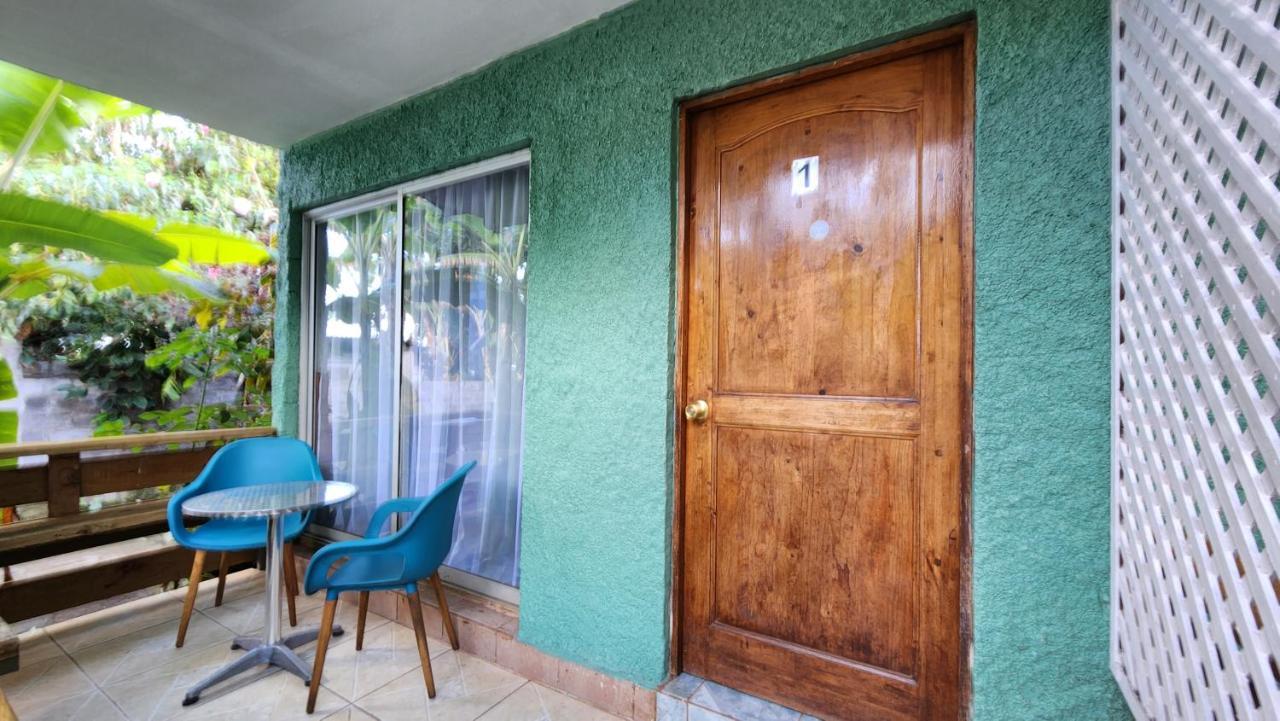 Cabanas Manuto Hanga Roa Eksteriør bilde