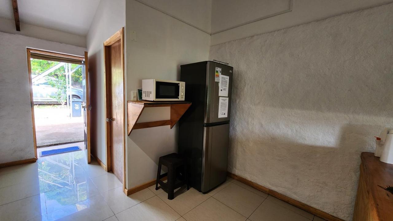 Cabanas Manuto Hanga Roa Eksteriør bilde
